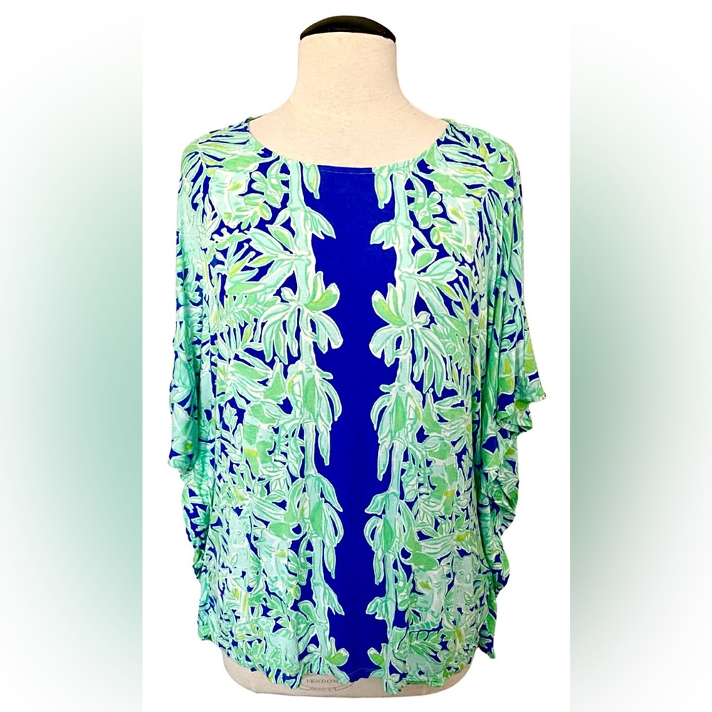 Ladies size s/m Lilly Pulitzer blue and green top.